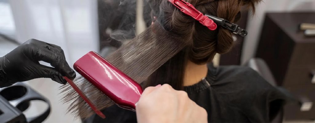 کراتین مو: راهنمای جامع برای زیبایی و سلامت مو در سالن آوانته